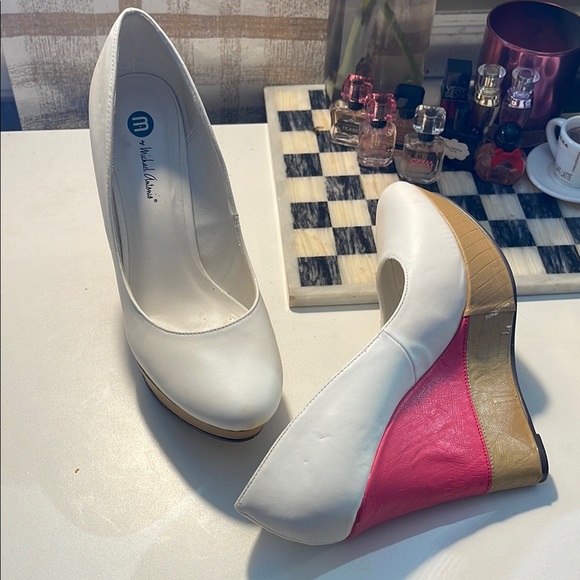 Michael Antonio White and Pink Wedge Shoes - Picture 10 of 13